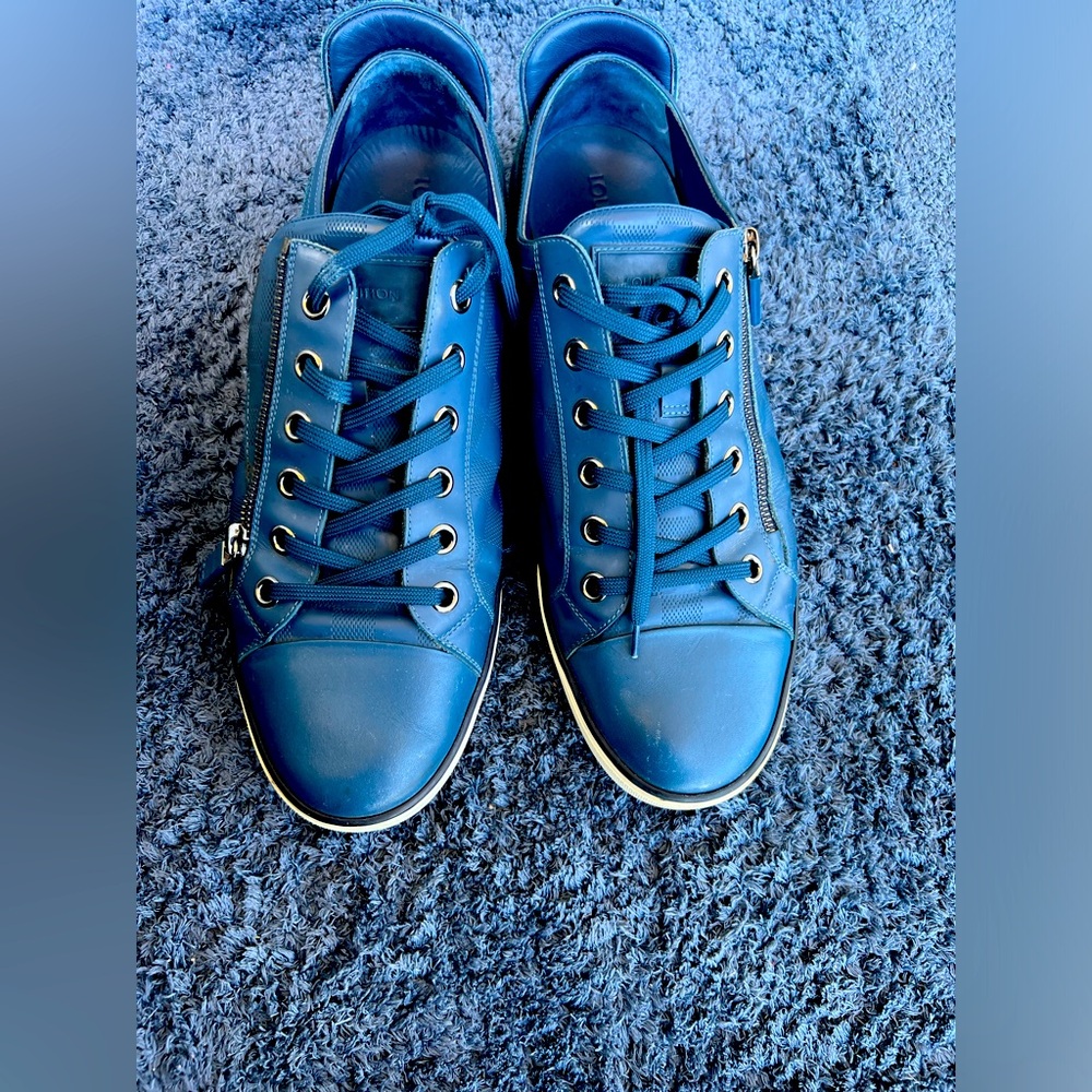 Louis Vuitton sneakers LV size 10